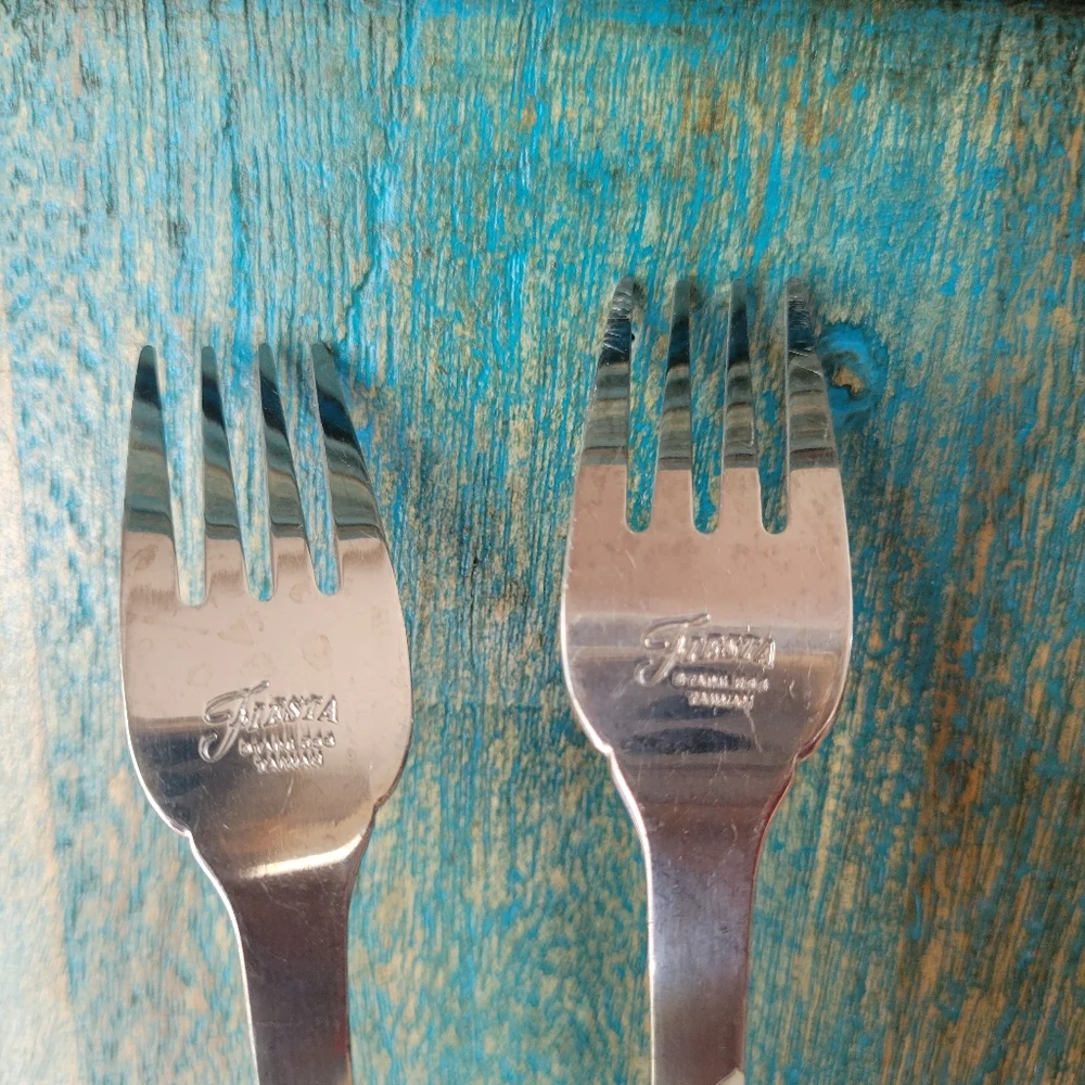 Fiesta Pearl Gray Flatware ~ Knife & 2 Small Forks ~ Retired Swirl ~ Post 86